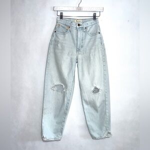 Madewell Balloon Jeans Distressed Barrel  Light Wash High Rise Mom Jeans Size 23